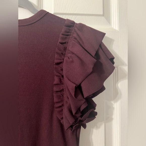 Express Ruffle Sleeve Top.  Size L - Picture 5 of 6